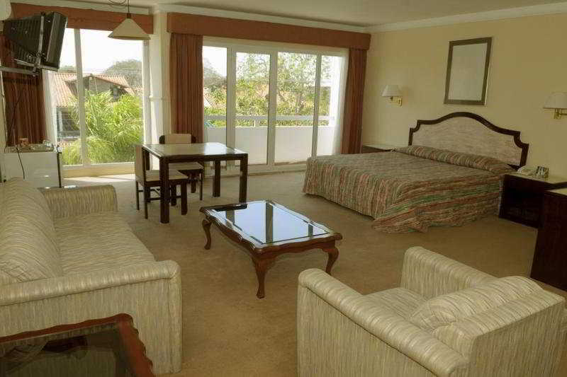 Hotel Caparuch Santa Cruz de La Sierra Εξωτερικό φωτογραφία